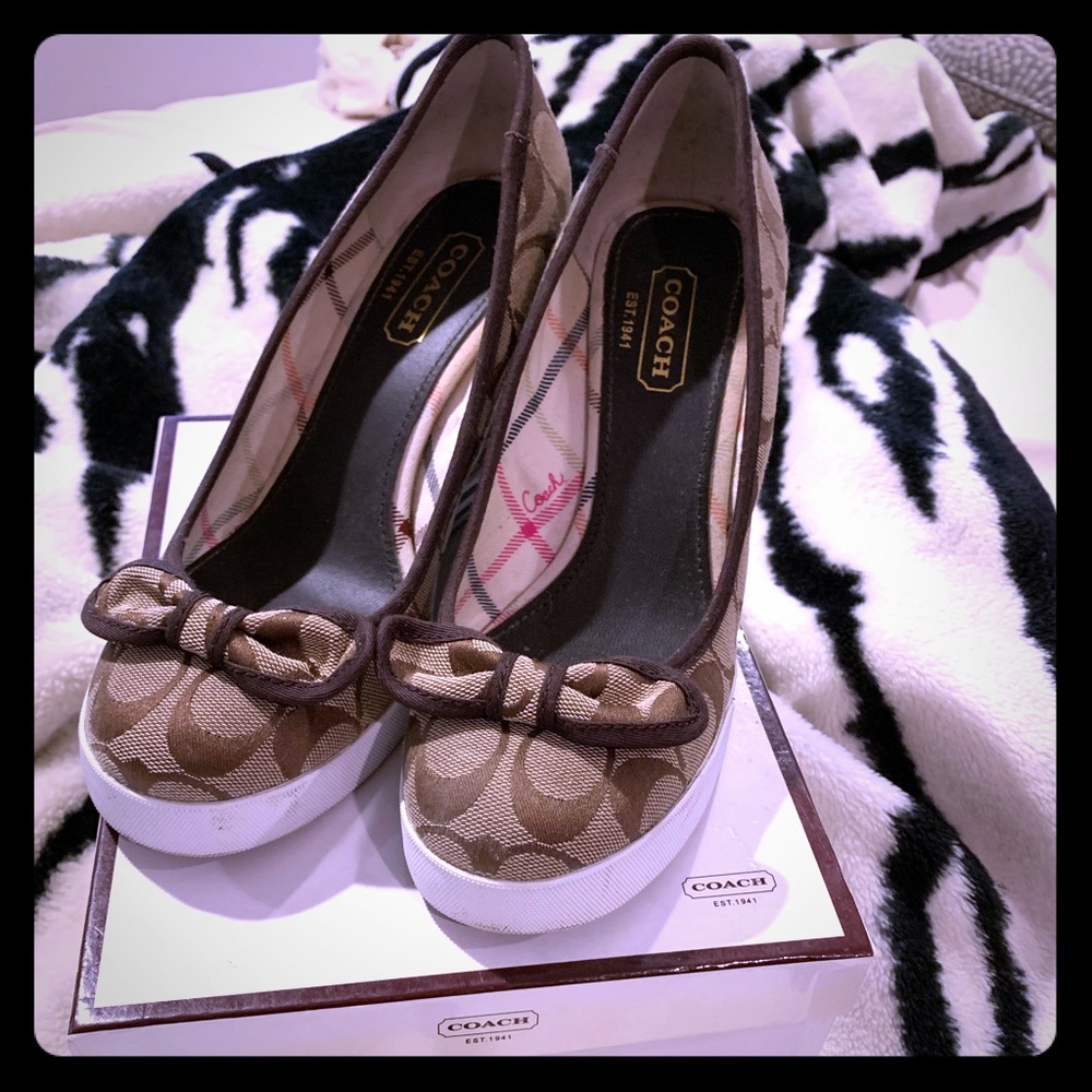 Vintage coach wedges